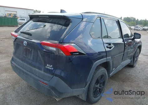 2021 Toyota Rav4 Hybrid Xle z USA, uszkodzony, nr VIN 2T3RWRFV5MW113313